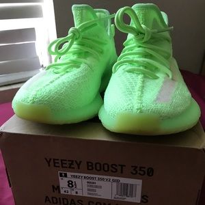 Yeezy GID 350 v2